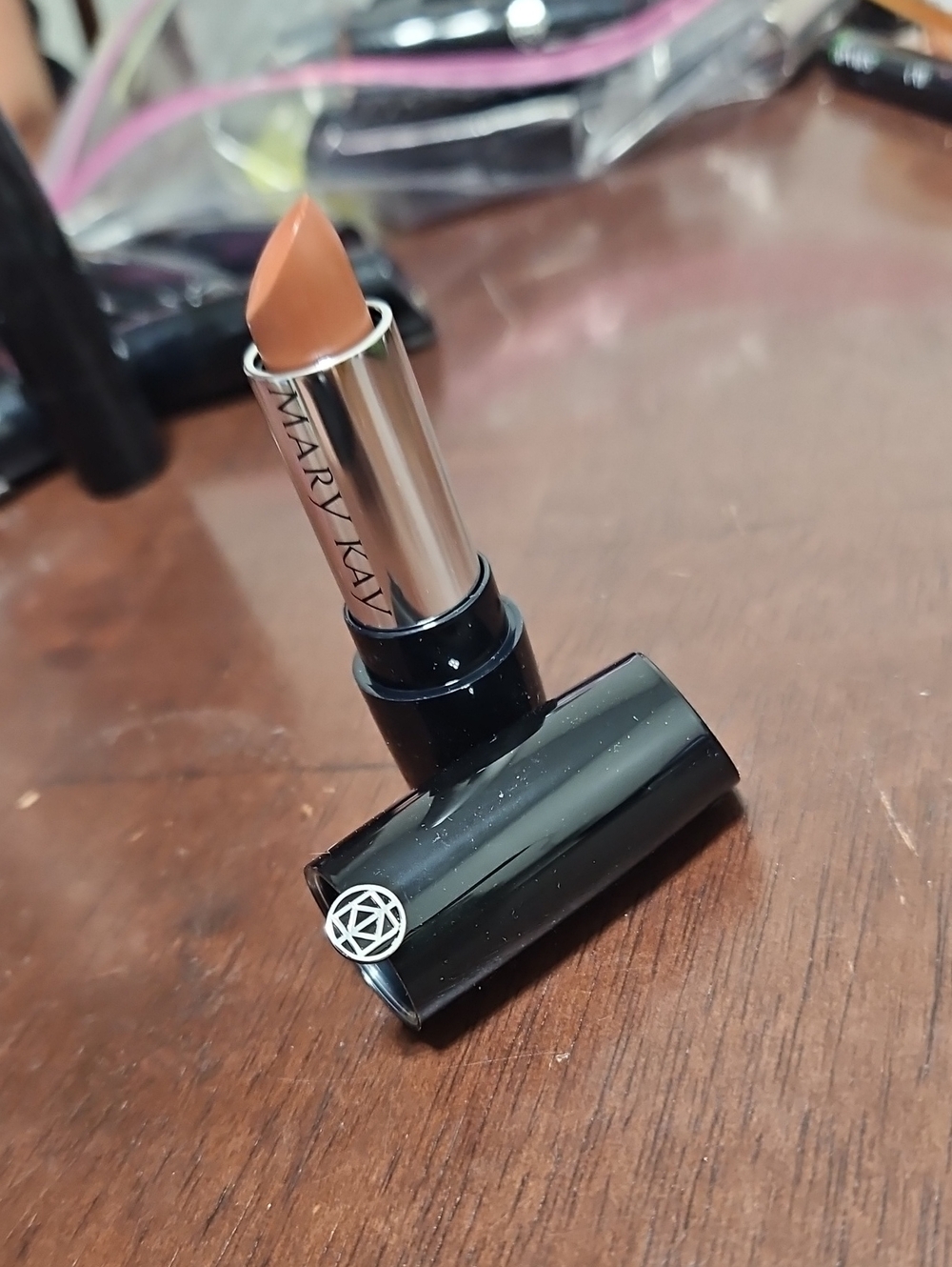 Mary Kay Rich Truffle Creamy Lipstick — Warm Brown Nude